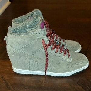 Nike Women's Sneakers - Gray with Red Accents